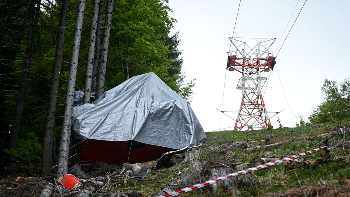 El niño herido en la caída del teleférico en Italia sale de la uci El niño herido en la caída del teleférico en Italia sale de la uci