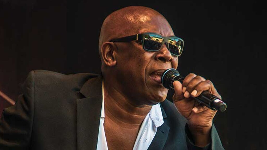 John Davis, uno de los cantantes reales de Milli Vanilli, muere de coronavirus a los 66 años