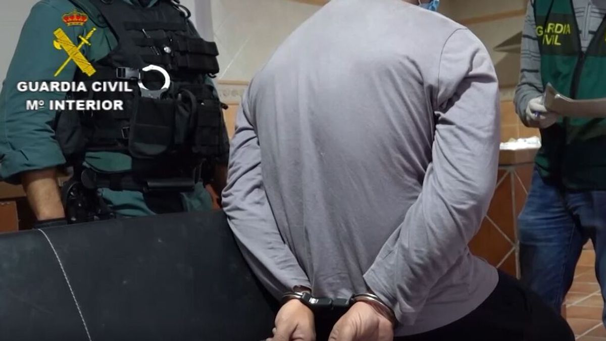 Desarticulada una organización criminal que traficaba con cocaína desde el Puerto de Algeciras Desarticulada una organización criminal que traficaba con cocaína desde el Puerto de Algeciras