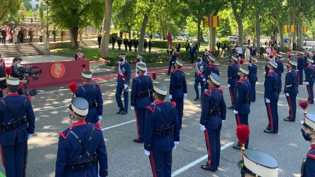 Los reyes presiden en Madrid el Día de Fuerzas Armadas