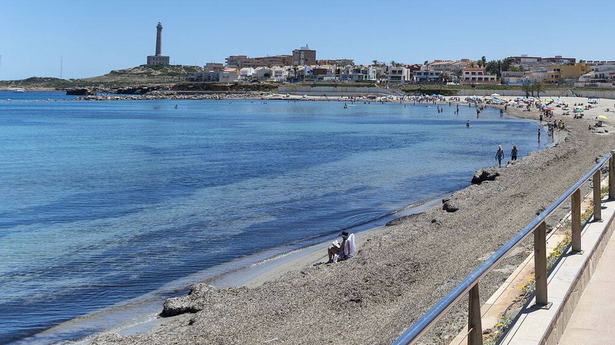 Muere un hombre de 46 años al intentar rescatar a un bañista en La Manga del Mar Menor Muere un hombre de 46 años al intentar rescatar a un bañista en La Manga del Mar Menor