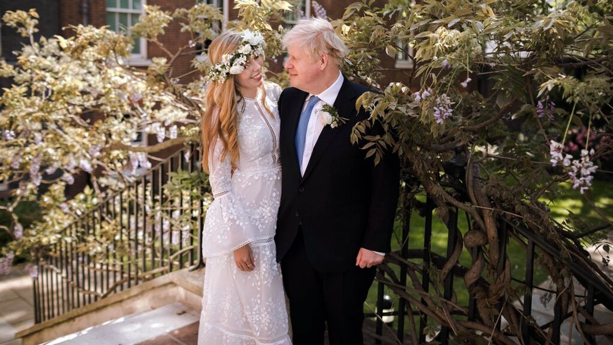 Boris Johnson se casa con su pareja Carrie Symonds en la catedral de Westminster Boris Johnson se casa con su pareja Carrie Symonds en la catedral de Westminster
