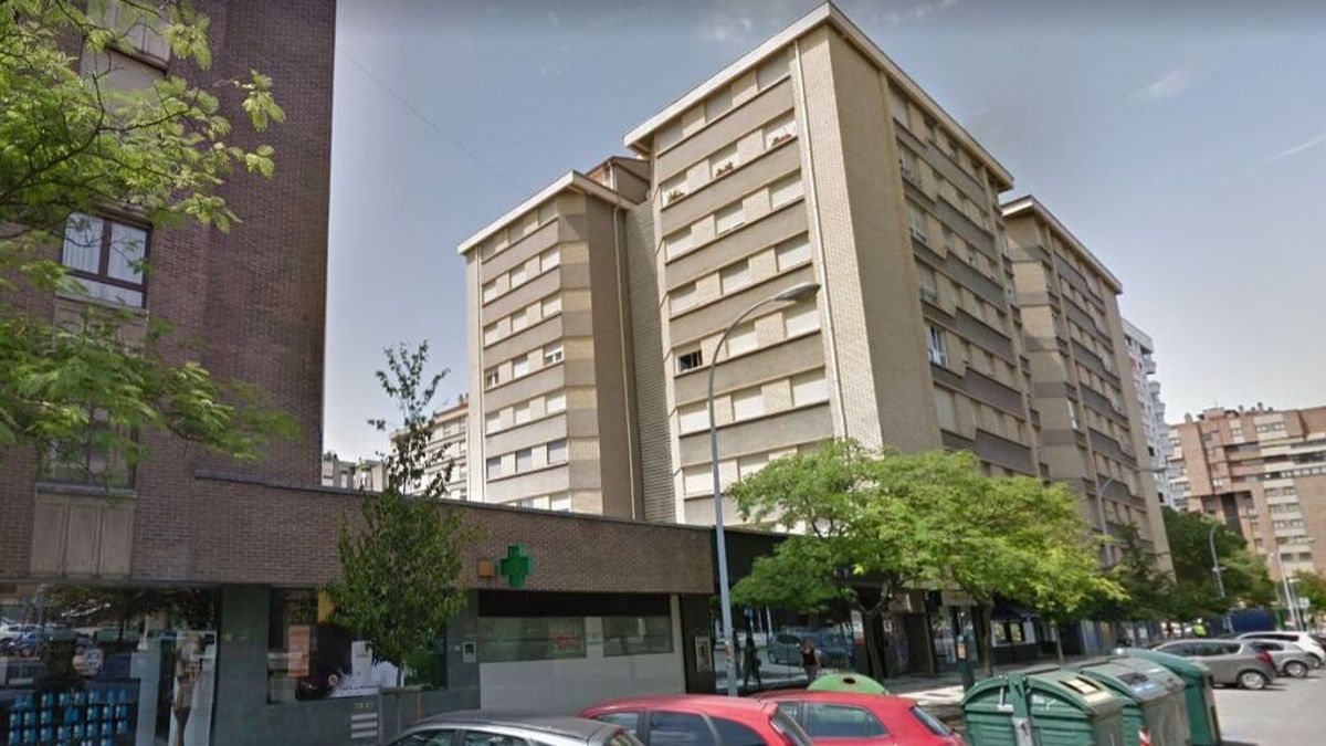 Muere un joven de 19 años al caer desde una vivienda en Pamplona