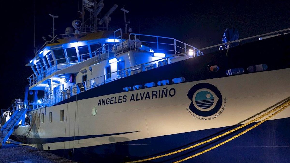 Un robot submarino busca a las niñas desaparecidas en Tenerife en la zona donde el padre se detuvo antes de regresar a puerto Un robot submarino busca a las niñas desaparecidas en Tenerife en la zona donde el padre se detuvo antes de regresar a puerto