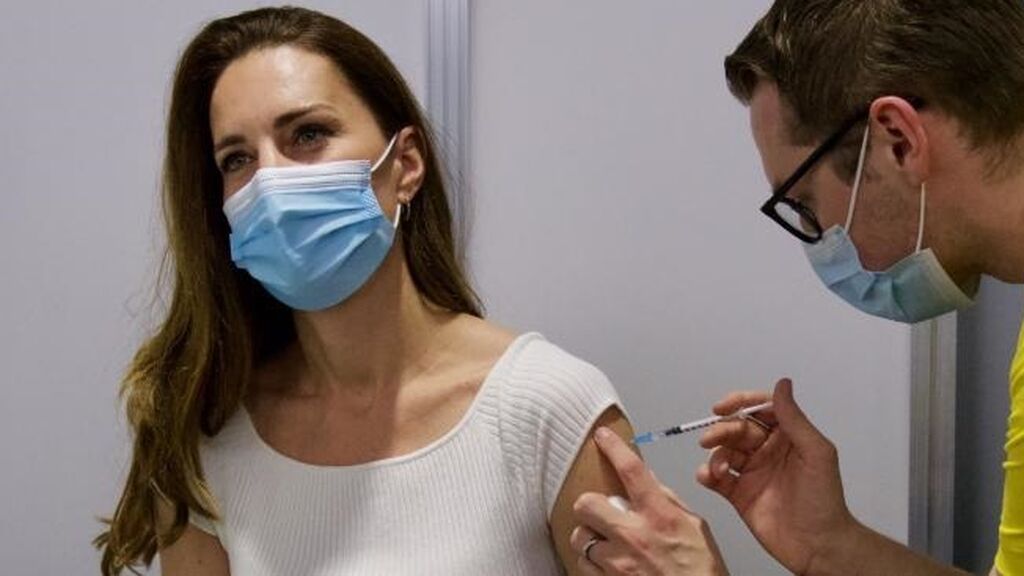 La duquesa de Cambridge, Kate Middleton, se vacuna contra el coronavirus: "Estoy muy agradecida"