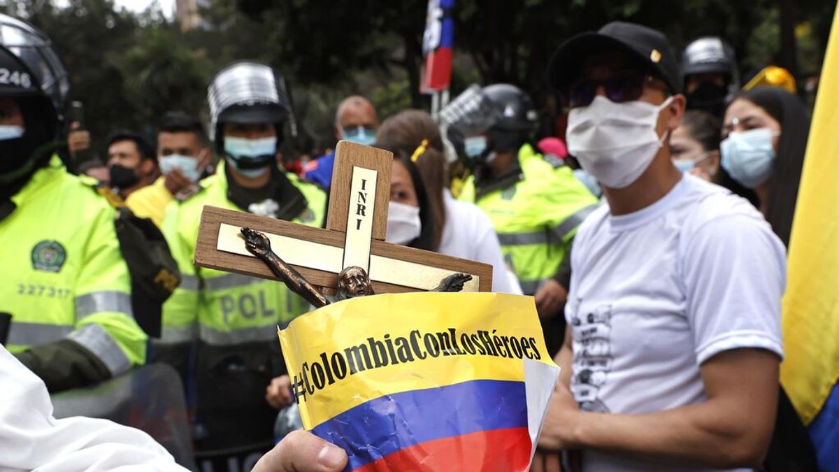 Marea blanca en Colombia contra las protestas