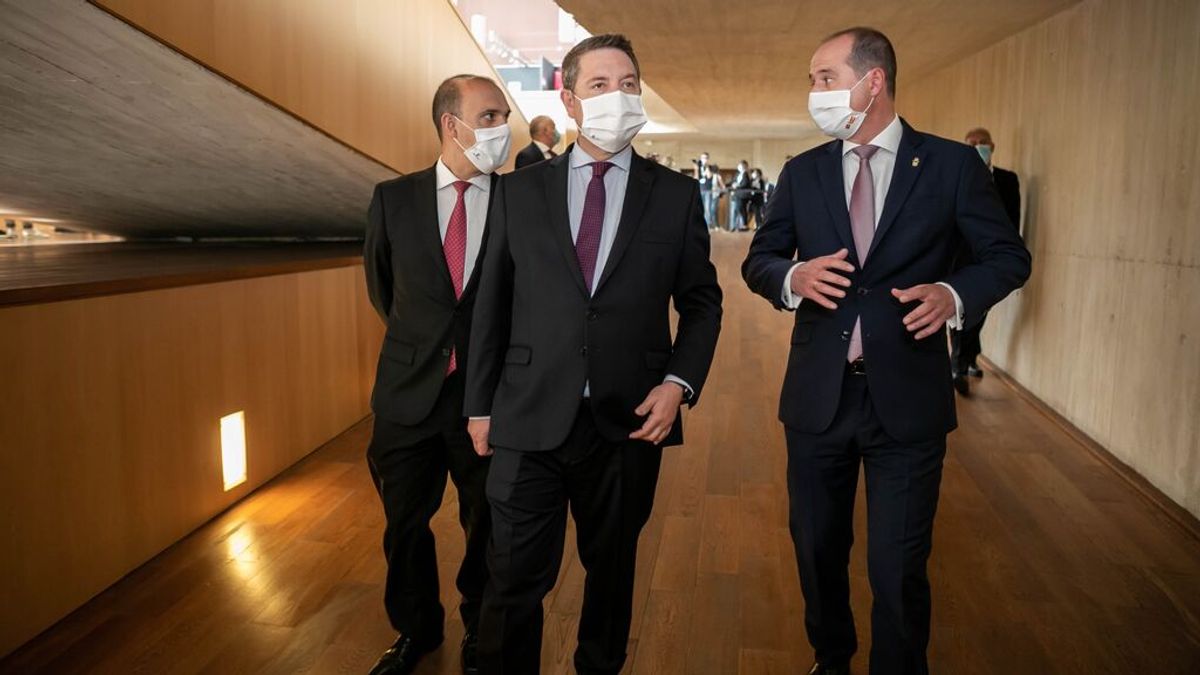 Castilla-La Mancha anuncia el fin de la obligatoriedad de la mascarilla en exteriores en junio Castilla-La Mancha anuncia el fin de la obligatoriedad de la mascarilla en exteriores en junio