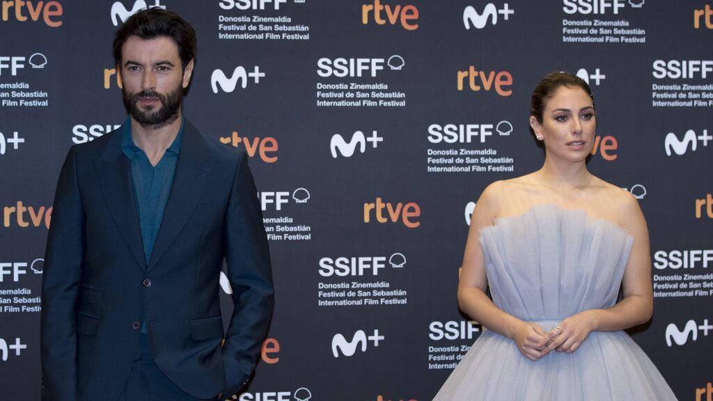Blanca Suárez y Javier Rey en un photocall