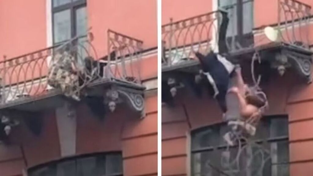 Una pareja, que discutía,  cae desde un balcón en San Petersburgo