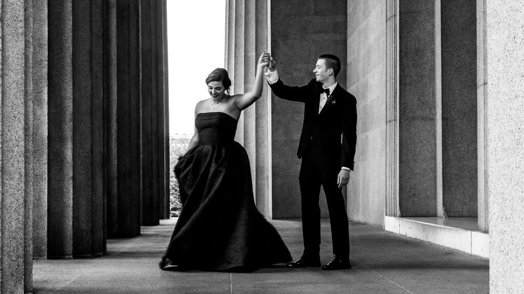 Casarse de negro: estos son los significados que tiene hoy en día optar por un vestido de ese color para tu boda