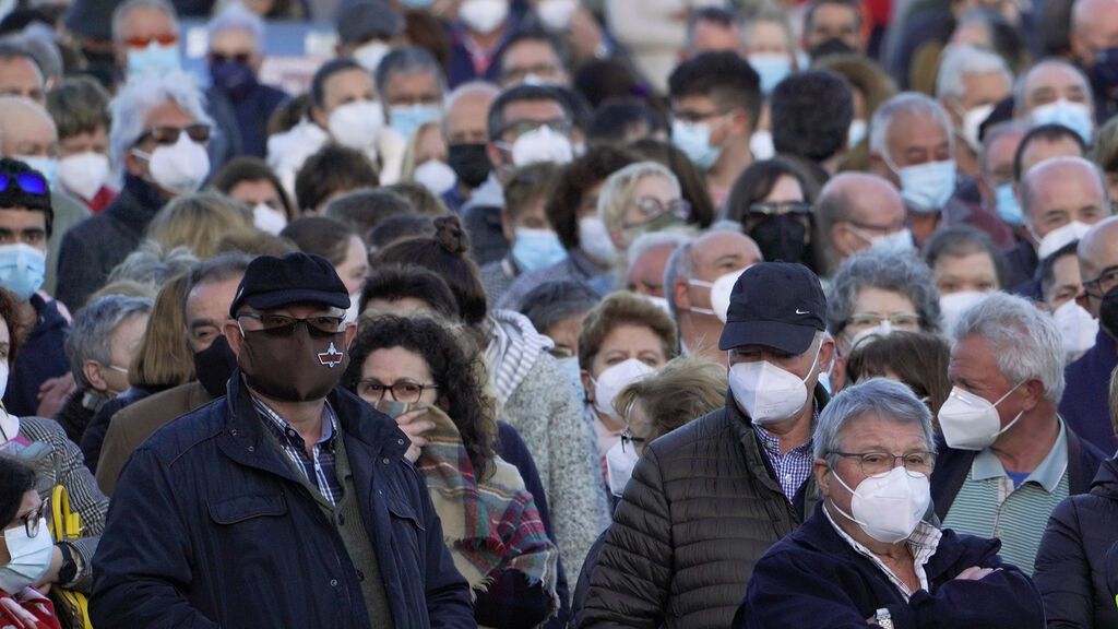 El aumento de la población inmunizada obligará a ensayar las vacunas españolas en otros países: "Utilizar España parece inviable"