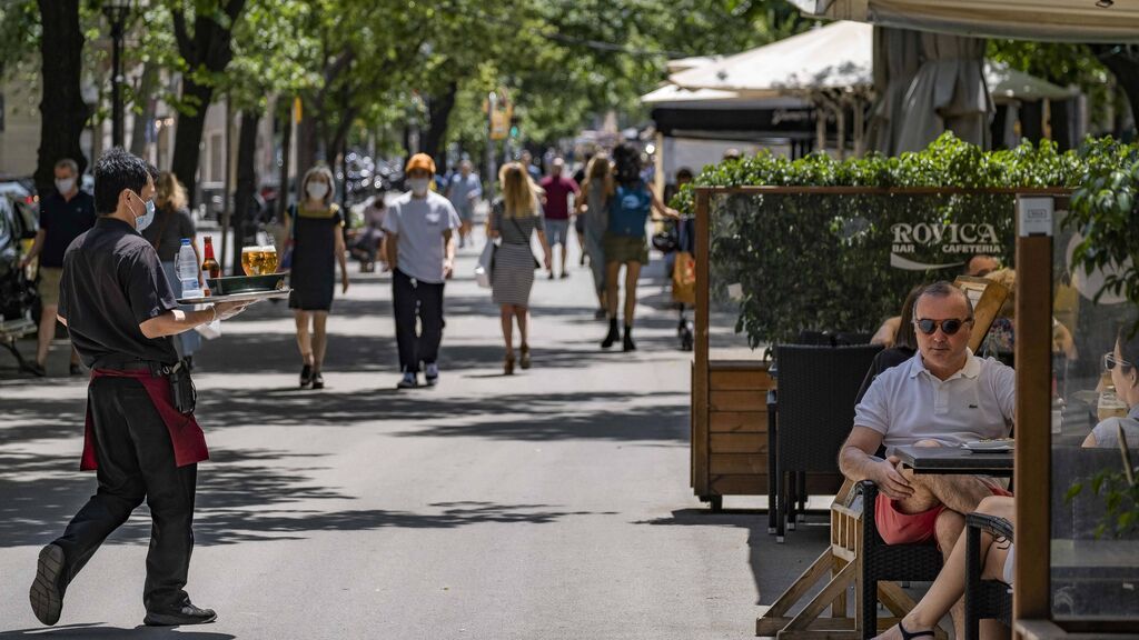 Castilla-La Mancha, primera comunidad sin mascarillas en exteriores: ¿está de acuerdo en no usarla?