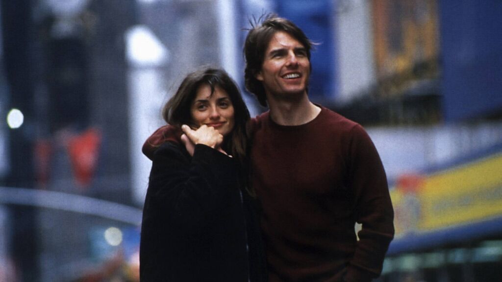 En el 2001 comenzó a salir con Tom Cruise.