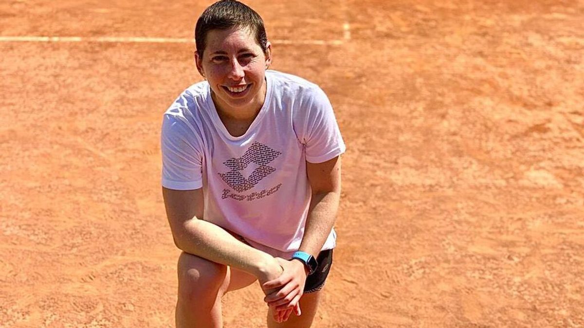 Carla Suárez reaparece con victoria al cáncer: la derrota es lo de menos en Roland Garros Carla Suárez reaparece con victoria al cáncer: la derrota es lo de menos en Roland Garros