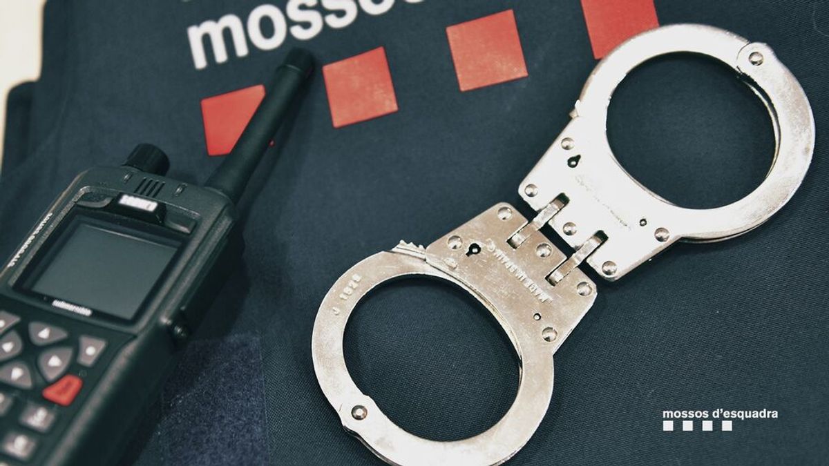 Detenida la madre de la niña de 4 años hallada muerta en Sant Joan Despí Detenida la madre de la niña de 4 años hallada muerta en Sant Joan Despí