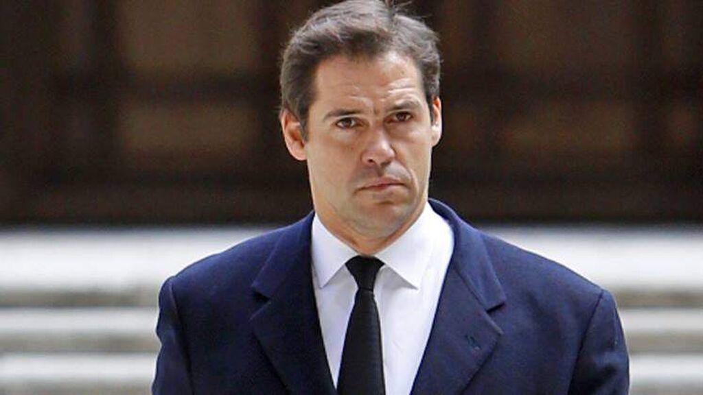 Todo lo que sabemos sobre la vida de Luis Alfonso de Borbón: un Borbón sin títulos nobiliarios y marcado por dos tragedias.