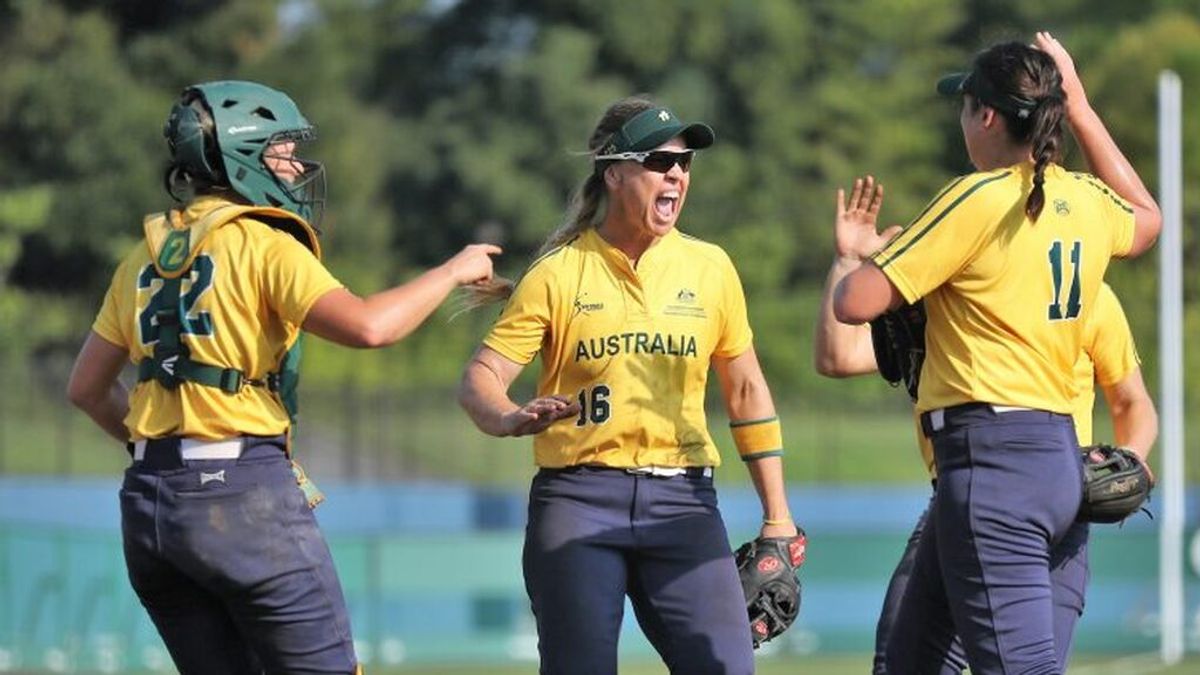 Japón, bajo el temor de una nueva cepa de Covid, recibe al primer equipo para los Juegos Olímpicos: las féminas de sóftbol de Australia