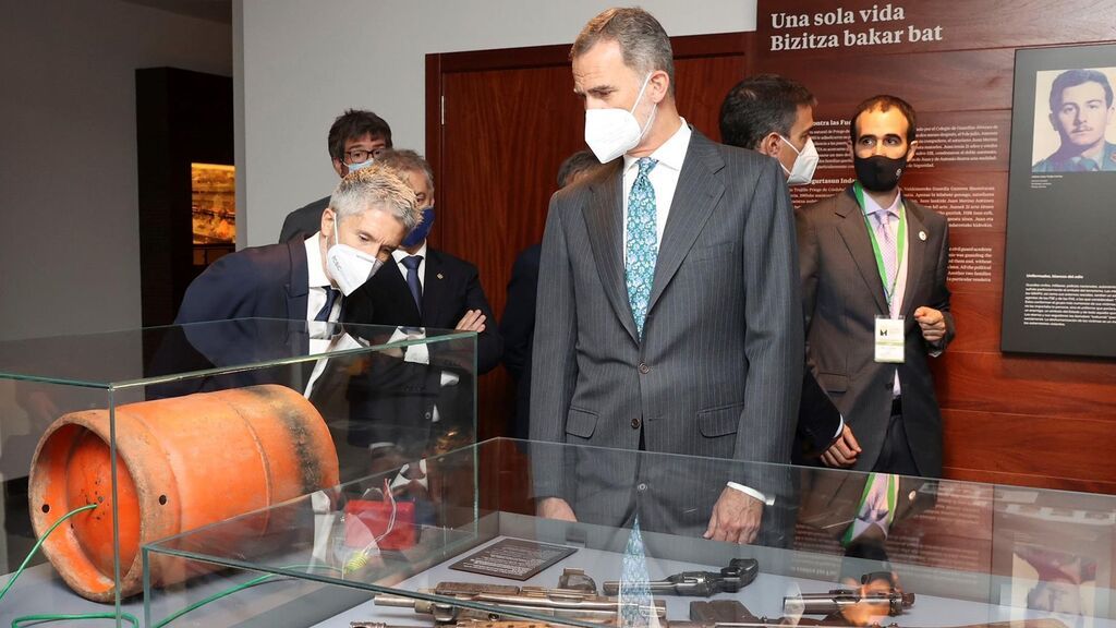 El rey Felipe VI junto al ministro del Interior, Fernando Grande- Marlaska