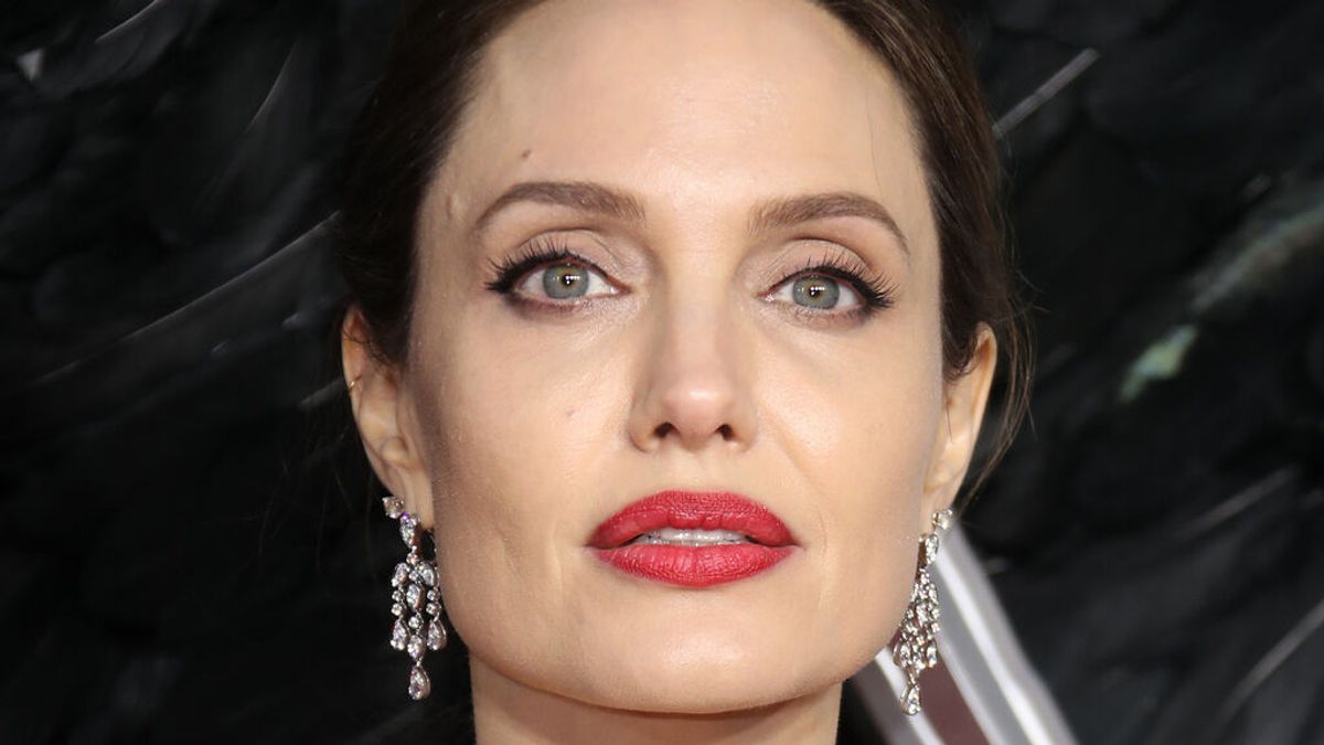 Angelina Jolie Angelina Jolie