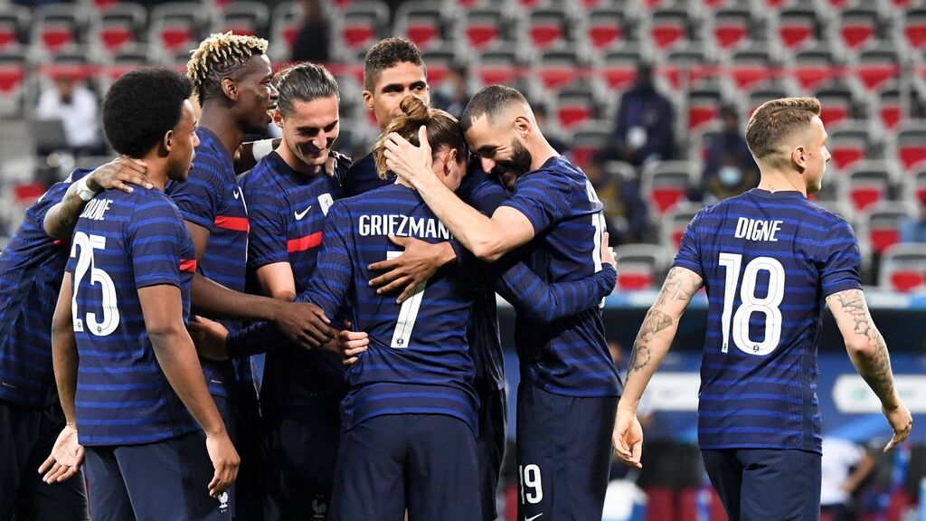 Francia presenta su candidatura a ganar la Eurocopa y vence cómodamente a la Gales de Bale (3-0)