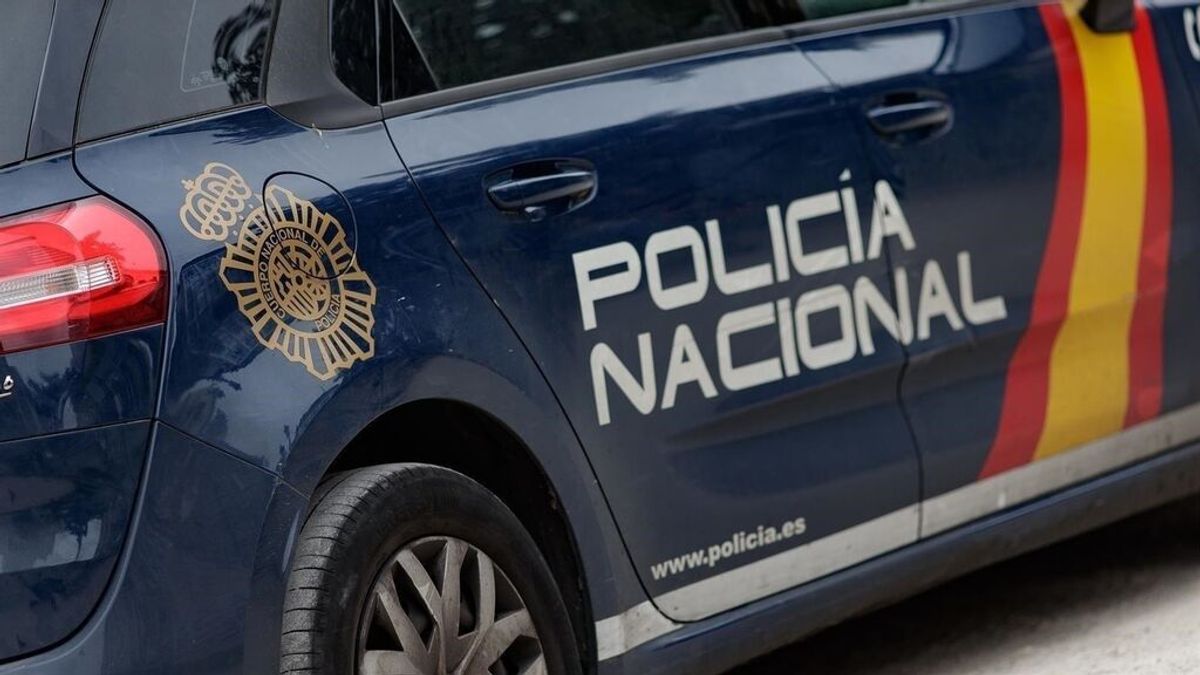La Policía investiga como crimen machista la muerte de dos turistas precipitados desde un hotel de Ibiza La Policía investiga como crimen machista la muerte de dos turistas precipitados desde un hotel de Ibiza