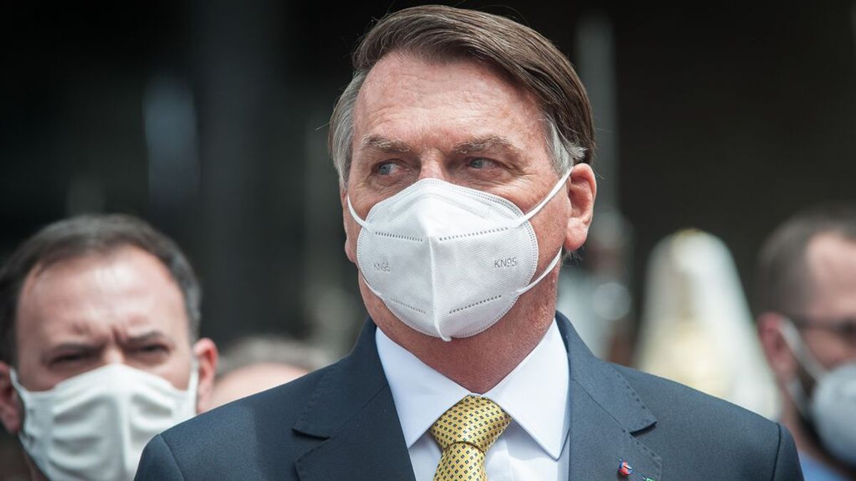 Bolsonaro promete vacunas para "todos los brasileños" este año Bolsonaro promete vacunas para "todos los brasileños" este año