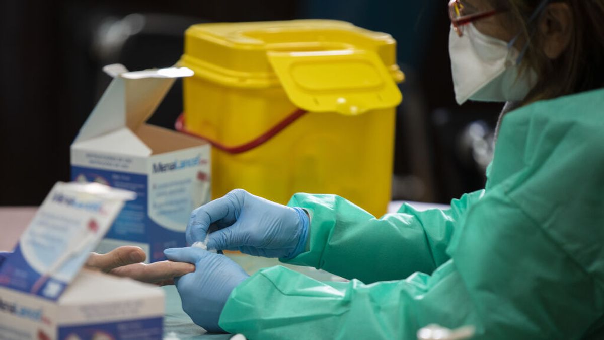 Andalucía registra el dato más alto en un mes con 16.39 nuevos casos y diez muertos Andalucía registra el dato más alto en un mes con 16.39 nuevos casos y diez muertos