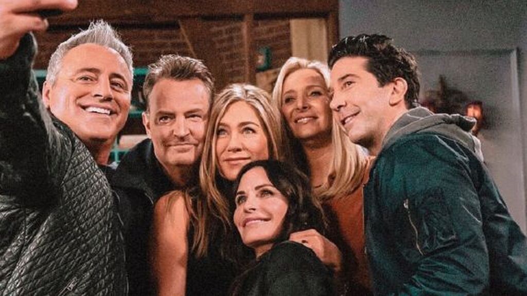 Cómo hemos cambiado: El antes y después de 'Friends', a examen: ¿qué retoques estéticos se han hecho los seis protagonistas?