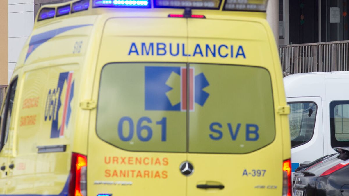 Muere un hombre tras ser atropellado por su coche en un garaje en Santiago de Compostela Muere un hombre tras ser atropellado por su coche en un garaje en Santiago de Compostela
