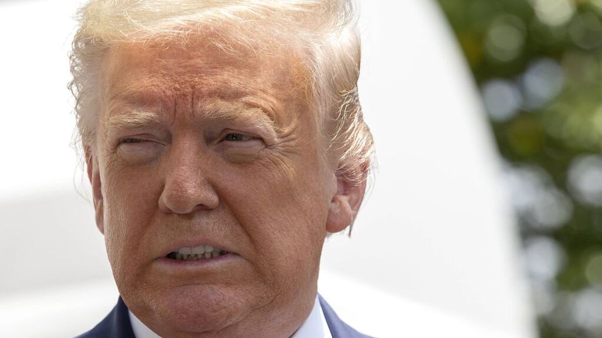 Facebook e Instagram expulsan oficialmente a Trump por dos años Facebook e Instagram expulsan oficialmente a Trump por dos años