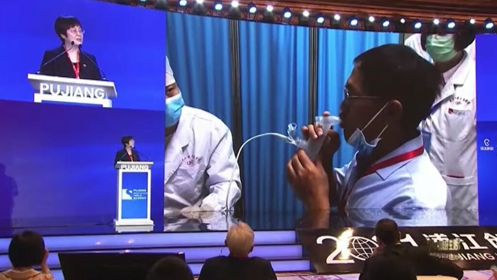 China autoriza el uso de emergencia de una vacuna contra la covid inhalada
