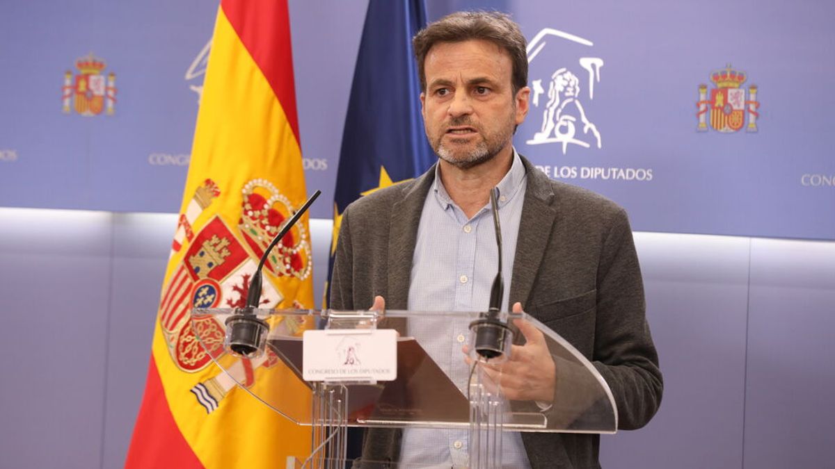 Podemos confía en que los indultos lleguen este mes y no le consta que esté sobre la mesa una crisis de Gobierno Podemos confía en que los indultos lleguen este mes y no le consta que esté sobre la mesa una crisis de Gobierno