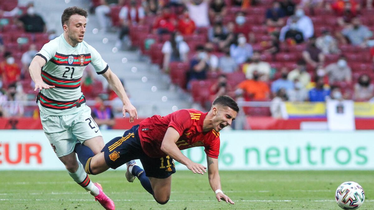 Sanidad decide este martes si vacunar a la selección española de fútbol Sanidad decide este martes si vacunar a la selección española de fútbol