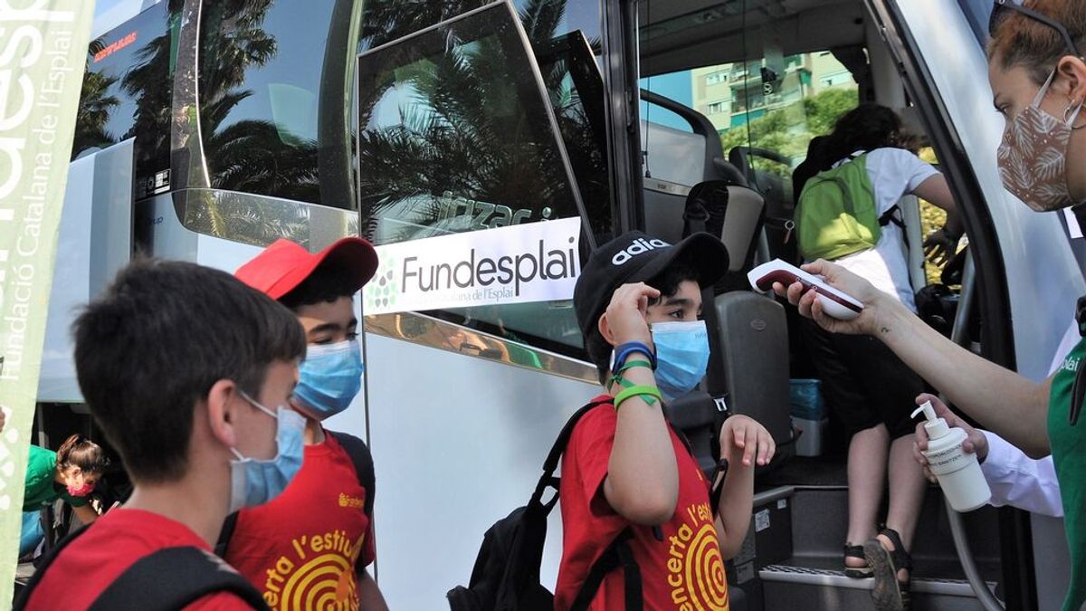 La mascarilla será obligatoria en los campamentos de verano aunque haya distancia La mascarilla será obligatoria en los campamentos de verano aunque haya distancia