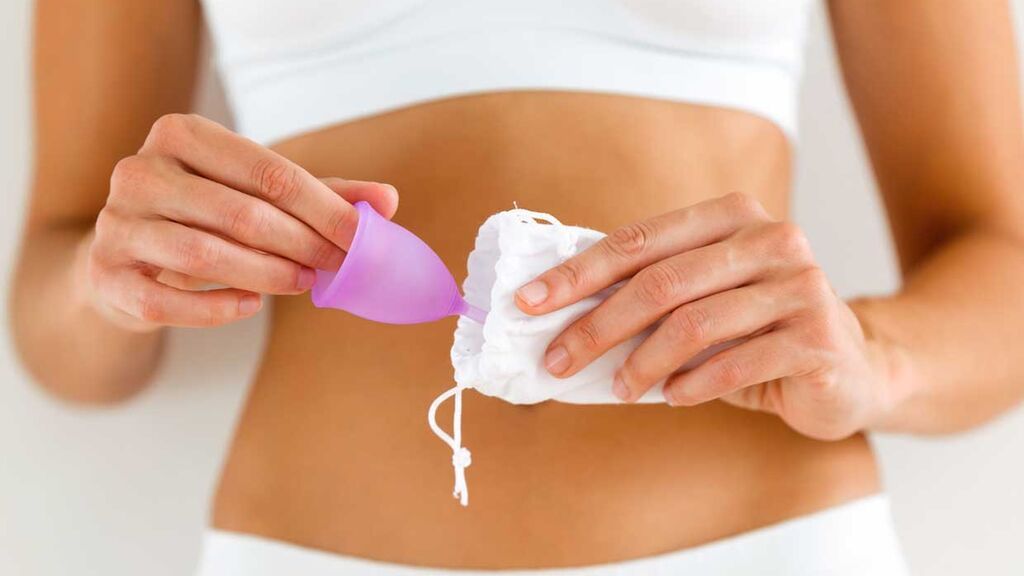 La copa menstrual nos ayudará a reemplazar el uso de tampones y compresas.