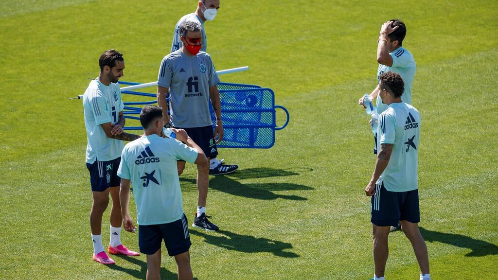 Vacunar a la selección española de fútbol ahora no evitará el posible contagio de los jugadores en la Eurocopa