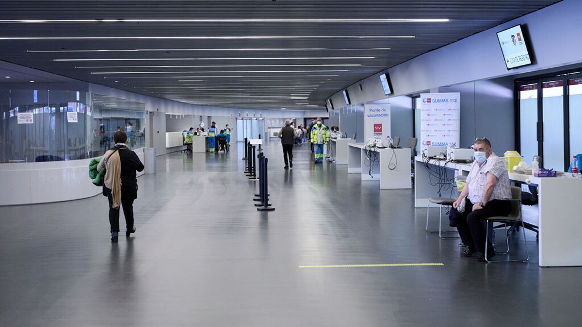 Madrid empieza a citar a personas entre 46 y 49 años para la vacuna contra la covid Madrid empieza a citar a personas entre 46 y 49 años para la vacuna contra la covid