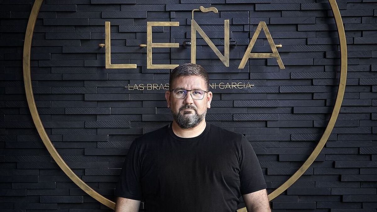 El chef Dani García abrirá dos restaurantes de brasa en el hotel Hyatt Regency Hesperia de Madrid El chef Dani García abrirá dos restaurantes de brasa en el hotel Hyatt Regency Hesperia de Madrid