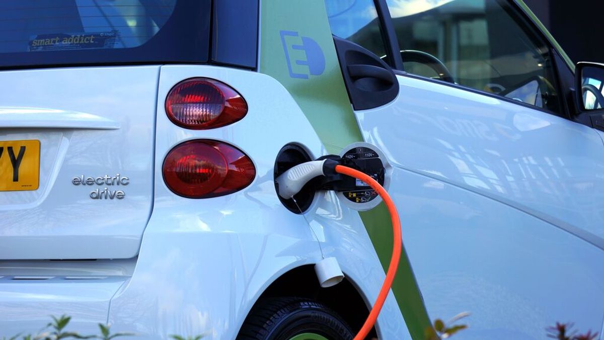 ¿Por qué pesan más los coches híbridos y eléctricos? ¿Por qué pesan más los coches híbridos y eléctricos?
