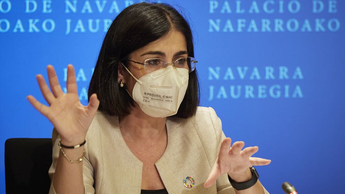 Las comunidades se desmarcan de Sanidad y la dejan sola ante la decisión de vacunar a la selección de fútbol Las comunidades se desmarcan de Sanidad y la dejan sola ante la decisión de vacunar a la selección de fútbol