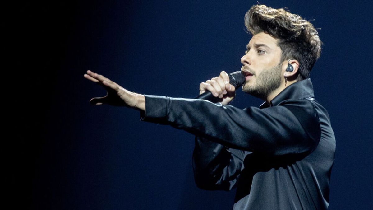 Blas Cantó critica al ministro Uribes por pedir vacunas a la selección española de fútbol y no a Eurovisión Blas Cantó critica al ministro Uribes por pedir vacunas a la selección española de fútbol y no a Eurovisión