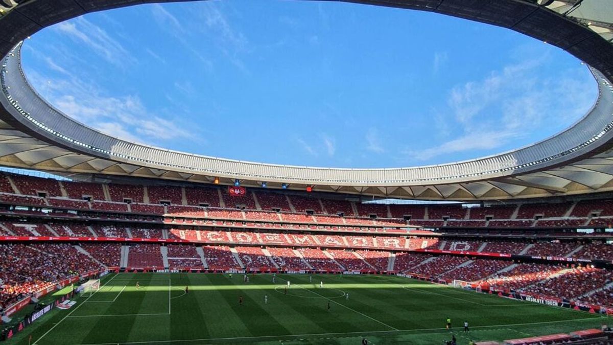 El Madrid estudia la posibilidad de jugar las primeras jornadas en el Wanda: el Atleti se muestra receptivo ante la propuesta El Madrid estudia la posibilidad de jugar las primeras jornadas en el Wanda: el Atleti se muestra receptivo ante la propuesta
