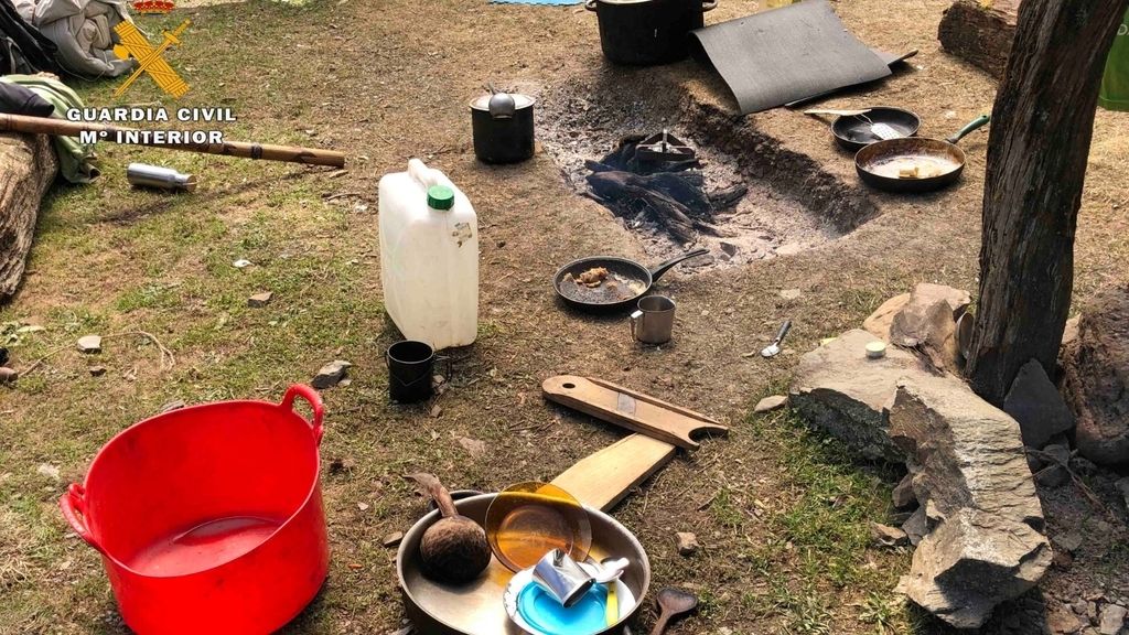 Así vive la Familia Arcoiris, la comunidad hippie de La Rioja