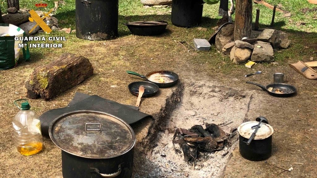 Así vive la Familia Arcoiris, la comunidad hippie de La Rioja