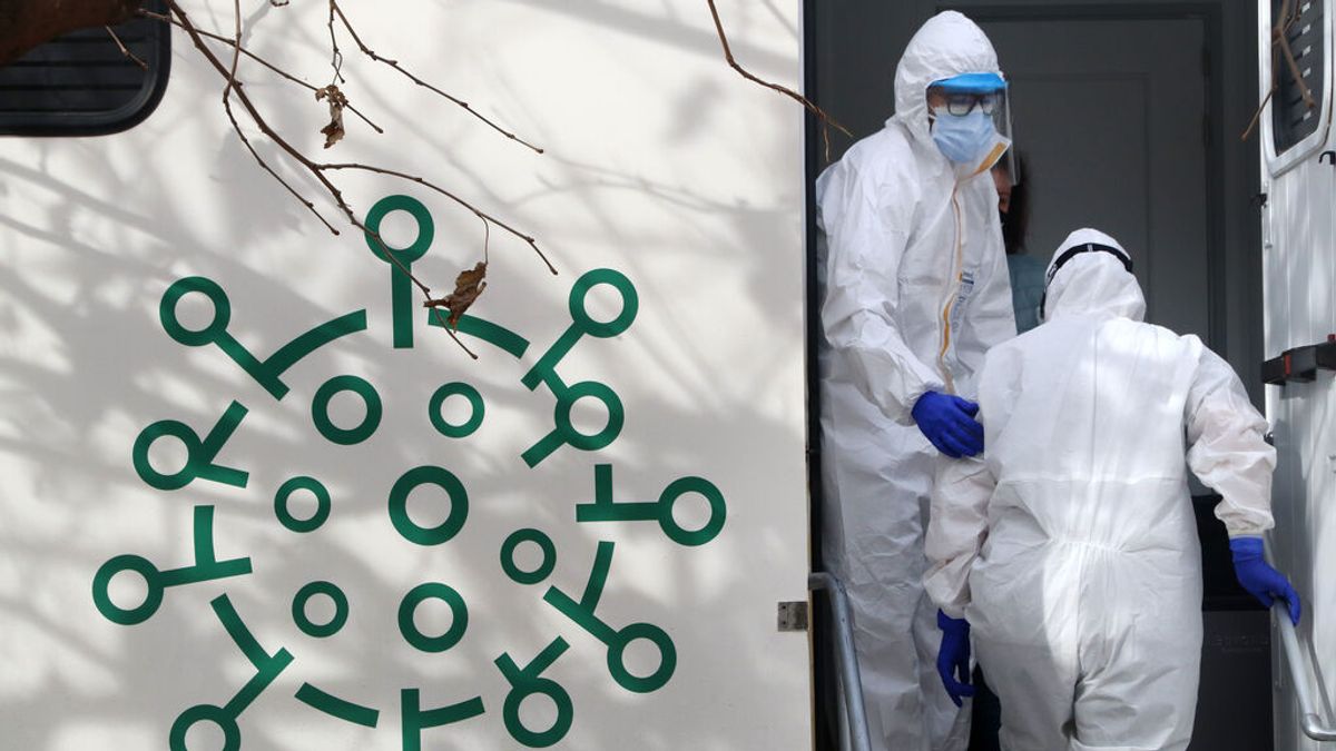 Los contagios suben en 11 provincias, cinco andaluzas, un mes después del fin del estado de alarma Los contagios suben en 11 provincias, cinco andaluzas, un mes después del fin del estado de alarma