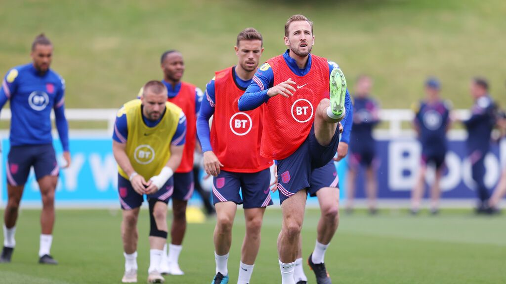 Selección de Inglaterra entrenando para la EURO 2020