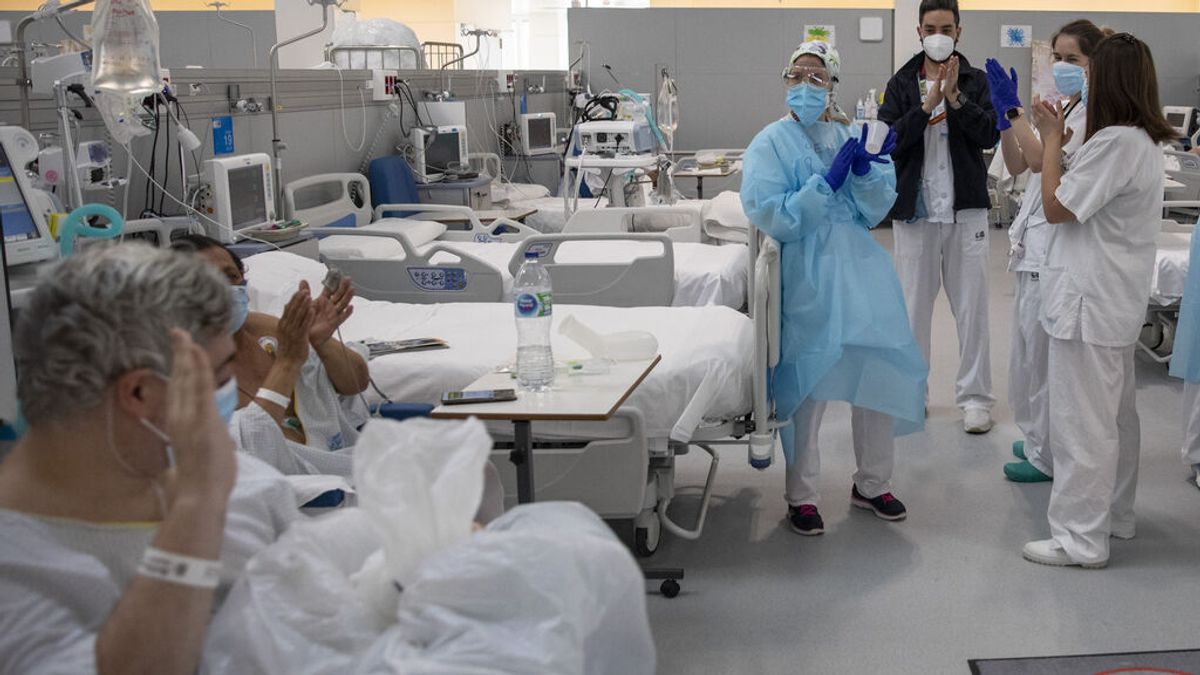 Madrid desciende de 600 hospitalizados a causa del covid por primera vez desde agosto Madrid desciende de 600 hospitalizados a causa del covid por primera vez desde agosto