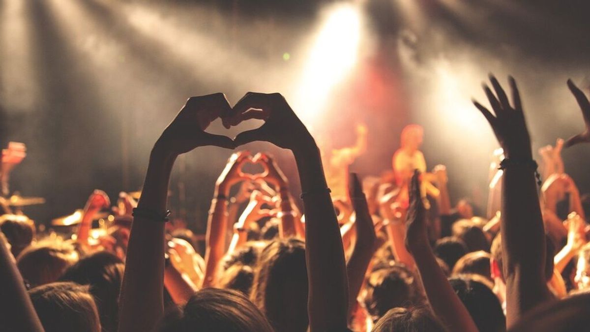 "En la pista de baile se podrá bailar, pero no morrearse", el aviso de las discotecas de Cataluña "En la pista de baile se podrá bailar, pero no morrearse", el aviso de las discotecas de Cataluña