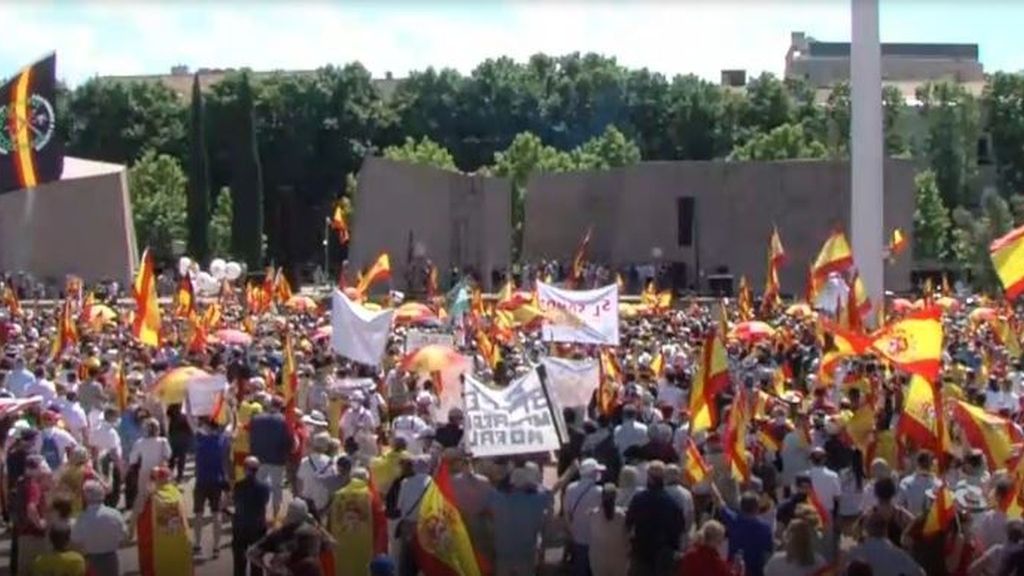 Concentración en Colón contra los indultos a presos independentistas