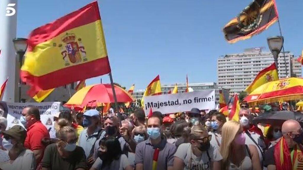 Concentración en Colón contra los indultos a presos independentistas